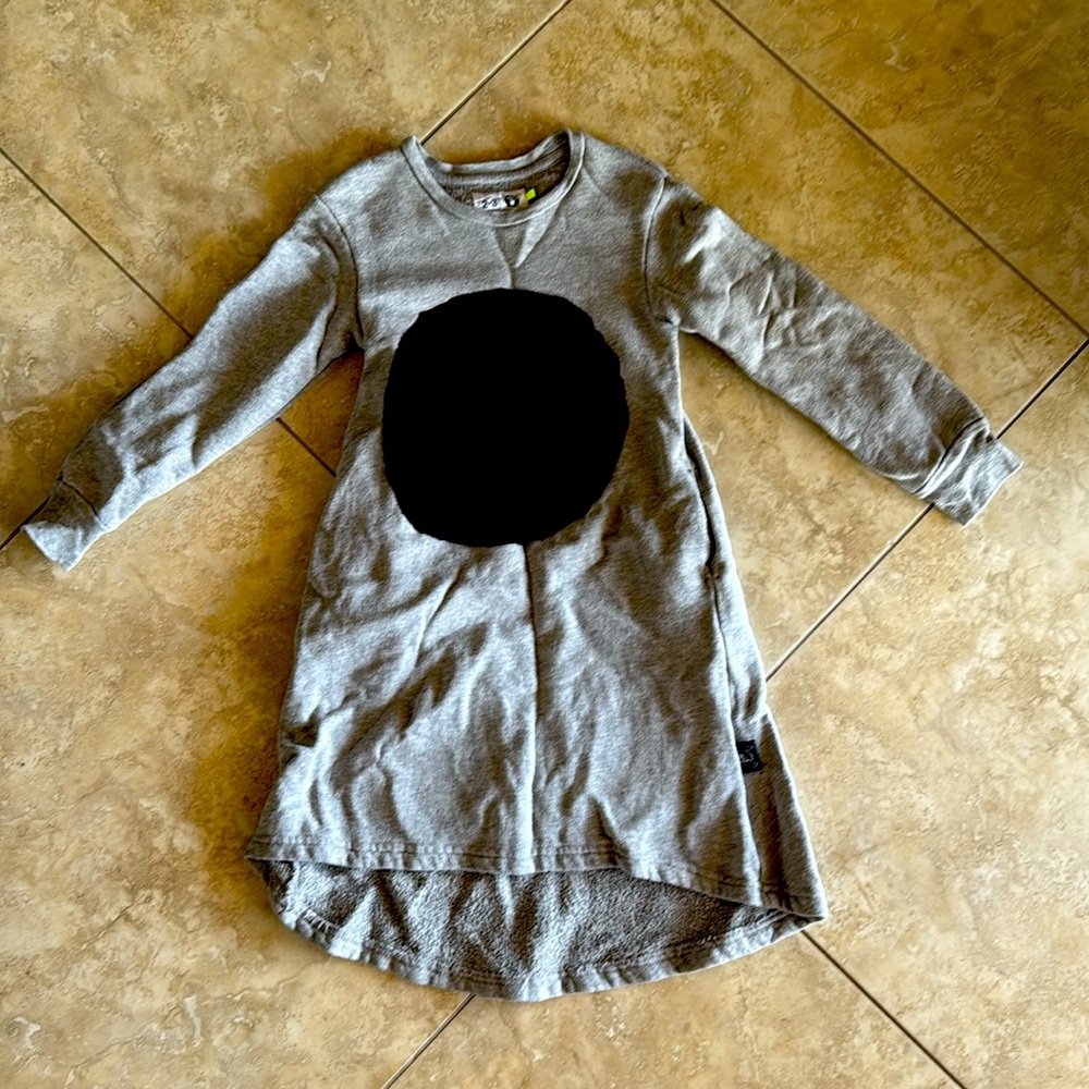 nununu grey sweatshirt dress w/ black circle, size 2-3